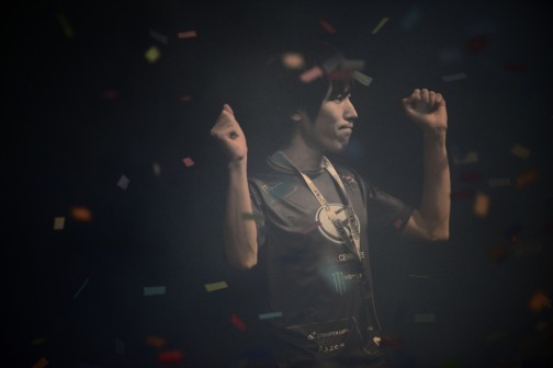 画像ギャラリー No.120のサムネイル画像 / 「ウルトラストリートファイターIV」公式世界大会「Capcom Cup Finals」現地レポートまとめ。頂点を極める戦いの模様を産地直送でお届け