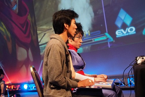 画像ギャラリー No.006のサムネイル画像 / ［EVO2014］「ウルIV」初の頂点は誰なのか。いよいよ最終局面を迎えた「Evolution 2014」最終日まとめ。「BBCP」「スマブラDX」部門決勝にも期待