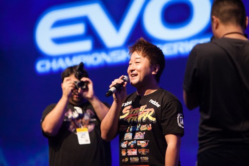 画像ギャラリー No.037のサムネイル画像 / ［EVO2014］「ウルIV」初の頂点は誰なのか。いよいよ最終局面を迎えた「Evolution 2014」最終日まとめ。「BBCP」「スマブラDX」部門決勝にも期待