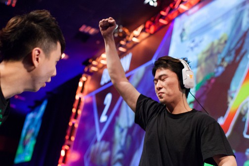 画像ギャラリー No.045のサムネイル画像 / ［EVO2014］「ウルIV」初の頂点は誰なのか。いよいよ最終局面を迎えた「Evolution 2014」最終日まとめ。「BBCP」「スマブラDX」部門決勝にも期待
