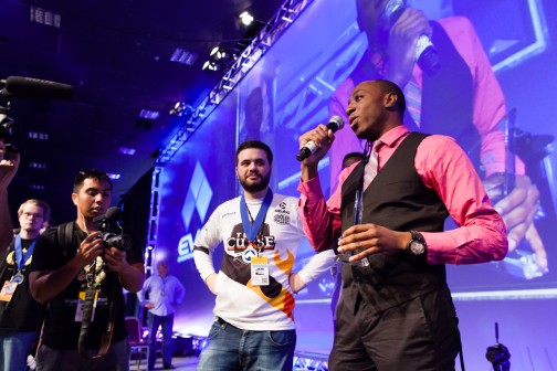 画像ギャラリー No.039のサムネイル画像 / ［EVO2014］日本に帰り着くまでがEVOなんです。帰りの飛行機に乗り遅れたので，秘蔵のスナップ写真をまとめてみた