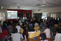 画像ギャラリー No.002のサムネイル画像 / ［EVO2014］日本勢の活躍に秋葉原が沸いた「Public Viewing for EVO2014 in Tokyo」レポート。Mad Catzの新作アケコン・TE2も初お披露目