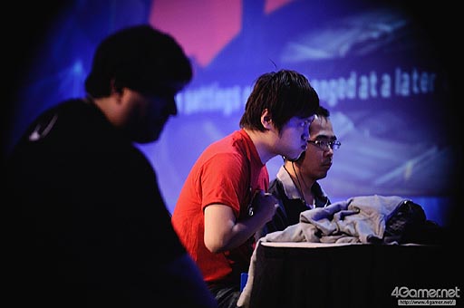 画像ギャラリー No.008のサムネイル画像 / ［EVO2015］ももち選手の「ウルIV」部門優勝をもって大会全日程が終了。「GGXrd」を小川選手が制し，「UMvC3」でも日本勢が善戦したEVO最終日まとめ