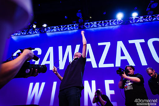 画像ギャラリー No.031のサムネイル画像 / ［EVO2015］ももち選手の「ウルIV」部門優勝をもって大会全日程が終了。「GGXrd」を小川選手が制し，「UMvC3」でも日本勢が善戦したEVO最終日まとめ