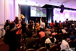 画像ギャラリー No.058のサムネイル画像 / ［EVO2015］ももち選手の「ウルIV」部門優勝をもって大会全日程が終了。「GGXrd」を小川選手が制し，「UMvC3」でも日本勢が善戦したEVO最終日まとめ