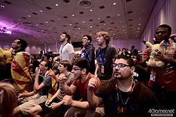 画像ギャラリー No.059のサムネイル画像 / ［EVO2015］ももち選手の「ウルIV」部門優勝をもって大会全日程が終了。「GGXrd」を小川選手が制し，「UMvC3」でも日本勢が善戦したEVO最終日まとめ
