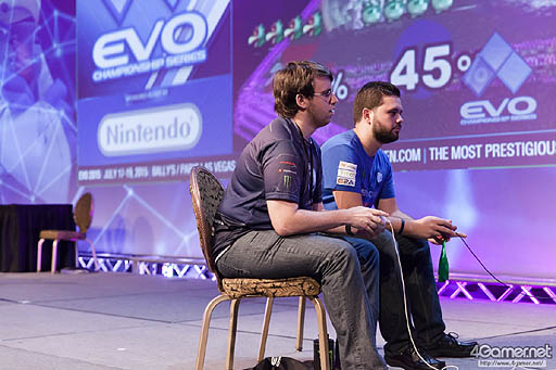 画像ギャラリー No.068のサムネイル画像 / ［EVO2015］ももち選手の「ウルIV」部門優勝をもって大会全日程が終了。「GGXrd」を小川選手が制し，「UMvC3」でも日本勢が善戦したEVO最終日まとめ