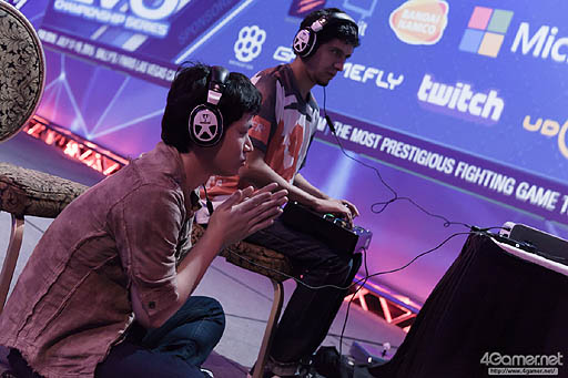 画像ギャラリー No.086のサムネイル画像 / ［EVO2015］ももち選手の「ウルIV」部門優勝をもって大会全日程が終了。「GGXrd」を小川選手が制し，「UMvC3」でも日本勢が善戦したEVO最終日まとめ