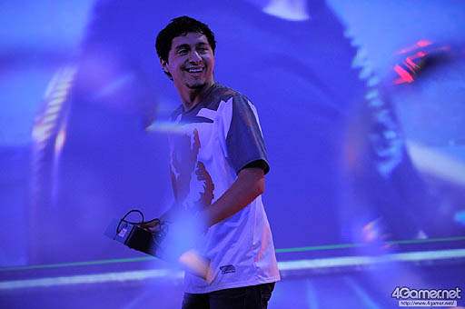 画像ギャラリー No.089のサムネイル画像 / ［EVO2015］ももち選手の「ウルIV」部門優勝をもって大会全日程が終了。「GGXrd」を小川選手が制し，「UMvC3」でも日本勢が善戦したEVO最終日まとめ