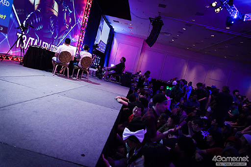 画像ギャラリー No.091のサムネイル画像 / ［EVO2015］ももち選手の「ウルIV」部門優勝をもって大会全日程が終了。「GGXrd」を小川選手が制し，「UMvC3」でも日本勢が善戦したEVO最終日まとめ