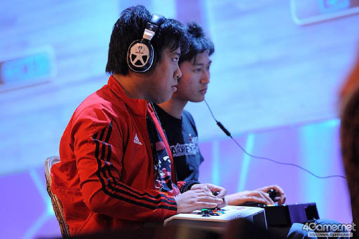 画像ギャラリー No.112のサムネイル画像 / ［EVO2015］ももち選手の「ウルIV」部門優勝をもって大会全日程が終了。「GGXrd」を小川選手が制し，「UMvC3」でも日本勢が善戦したEVO最終日まとめ