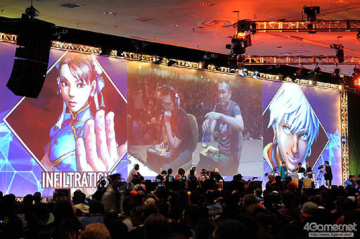 画像ギャラリー No.127のサムネイル画像 / ［EVO2015］ももち選手の「ウルIV」部門優勝をもって大会全日程が終了。「GGXrd」を小川選手が制し，「UMvC3」でも日本勢が善戦したEVO最終日まとめ