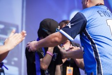 画像ギャラリー No.010のサムネイル画像 / ［EVO2015］激闘を制した選手達に聞く，その瞬間。「鉄拳7」ノビ選手，「GGXrd」小川選手，「ウルIV」ももち選手――EVO2015勝利者インタビュー