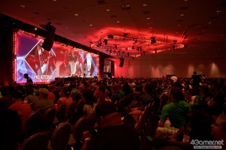 画像ギャラリー No.028のサムネイル画像 / ［EVO2015］激闘を制した選手達に聞く，その瞬間。「鉄拳7」ノビ選手，「GGXrd」小川選手，「ウルIV」ももち選手――EVO2015勝利者インタビュー
