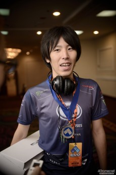 画像ギャラリー No.037のサムネイル画像 / ［EVO2015］激闘を制した選手達に聞く，その瞬間。「鉄拳7」ノビ選手，「GGXrd」小川選手，「ウルIV」ももち選手――EVO2015勝利者インタビュー