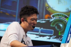 画像ギャラリー No.019のサムネイル画像 / ［超会議3］「ウルトラストリートファイターIV」エキシビションマッチ会場で，杉山P＆綾野APにアーケード版稼働後のあれこれを聞いてみた