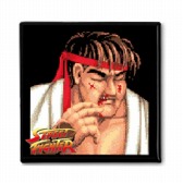 画像ギャラリー No.006のサムネイル画像 / 「ストII」のTシャツとスクエア缶バッジがヴィレッジバンガード限定で発売
