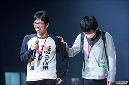 画像ギャラリー No.096のサムネイル画像 / 全11部門で頂点が争われた,格闘ゲーム全国大会「闘神祭2016」。2日間にわたる激戦を,フォトレポートで紹介