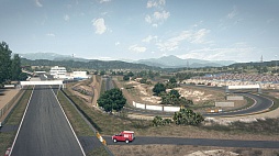 画像ギャラリー No.038のサムネイル画像 / 【PR】待望のシリーズ最新作「F1 2013」がついに登場。F1の歴史に輝かしい記録を残したドライバーやF1マシンと激しいバトルを繰り広げるのだ