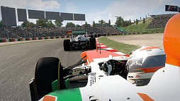画像ギャラリー No.054のサムネイル画像 / 【PR】待望のシリーズ最新作「F1 2013」がついに登場。F1の歴史に輝かしい記録を残したドライバーやF1マシンと激しいバトルを繰り広げるのだ