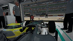 画像ギャラリー No.058のサムネイル画像 / 【PR】待望のシリーズ最新作「F1 2013」がついに登場。F1の歴史に輝かしい記録を残したドライバーやF1マシンと激しいバトルを繰り広げるのだ