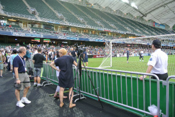 画像ギャラリー No.003のサムネイル画像 / 香港で行われた「FIFA 14」プレビューイベントをレポート。アグエロ選手やレスコット選手らが参戦したゲーム大会や「ULTIMATE TEAM」最新情報も