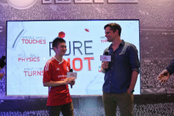 画像ギャラリー No.017のサムネイル画像 / 香港で行われた「FIFA 14」プレビューイベントをレポート。アグエロ選手やレスコット選手らが参戦したゲーム大会や「ULTIMATE TEAM」最新情報も