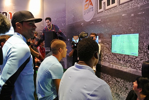 画像ギャラリー No.024のサムネイル画像 / 香港で行われた「FIFA 14」プレビューイベントをレポート。アグエロ選手やレスコット選手らが参戦したゲーム大会や「ULTIMATE TEAM」最新情報も