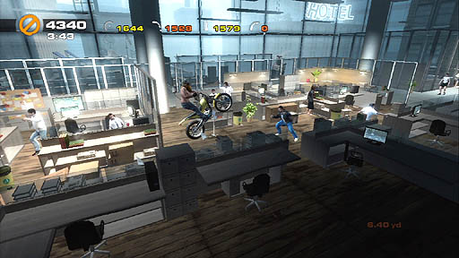 画像ギャラリー No.005のサムネイル画像 / とんでもないコースをモトバイクで走り抜ける，「Urban Trial Freestyle」のインプレッションをお届け