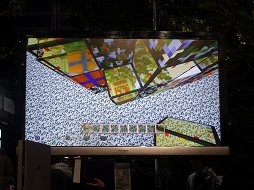 画像ギャラリー No.005のサムネイル画像 / 「みんなの『マインクラフト』ツリー2016」の点灯式をレポート。タレントの谷 花音さんがゲーム内で制作したクリスマスツリーをリアルで再現