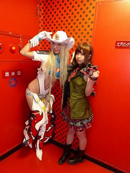 画像ギャラリー No.011のサムネイル画像 / 「ガンスリンガー ストラトス2」が稼働開始。オープニングセレモニーには,ふなっしーが応援に駆けつけたなっしー!