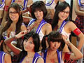 ［TGS 2013］コンパニオンが多すぎる，芸者東京エンターテインメントのブースレポート。20人以上の女性に囲まれて脳ミソのトレーニングに励んでみた