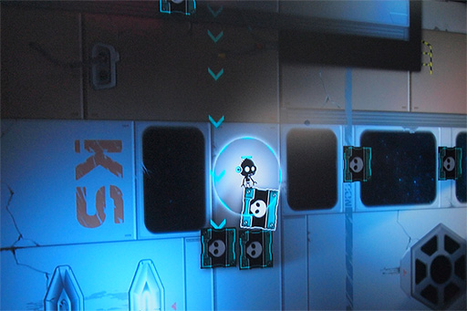 画像ギャラリー No.008のサムネイル画像 / ［TGS 2013］Xbox LIVE向け「Constant C」は歯ごたえありすぎの重力アクションパズルだ