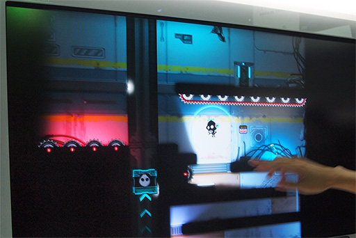 画像ギャラリー No.009のサムネイル画像 / ［TGS 2013］Xbox LIVE向け「Constant C」は歯ごたえありすぎの重力アクションパズルだ