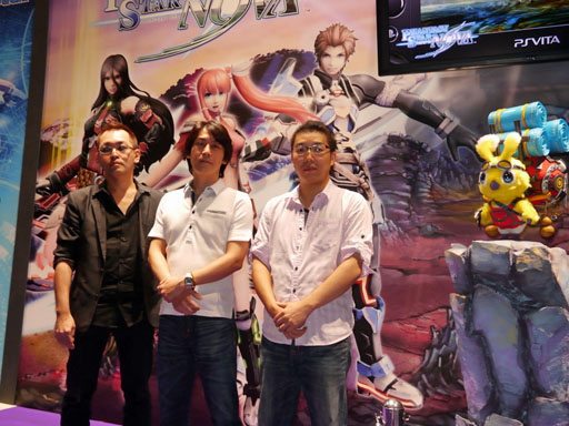 画像ギャラリー No.024のサムネイル画像 / [TGS 2013]「ファンタシースター ノヴァ」のステージイベントをレポート。“声を掛け合える距離感”を意識して開発を進めるキーパーソン3人が思いを語った