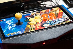 画像ギャラリー No.015のサムネイル画像 / ［TGS 2014］Mad Catzブースで開催された「GUILTY GEAR Xrd -SIGN-」「P4U2」のエキシビションマッチフォトレポート