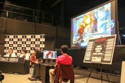 画像ギャラリー No.003のサムネイル画像 / 「CS:GO」「FIFA16」「GGXrd」の3部門で争われた「第1回 日本eスポーツ選手権大会」レポート。ゲームアスリートの育成を目指すJeSPAの活動が本格始動