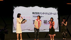 画像ギャラリー No.005のサムネイル画像 / ［TGS2013］悠木 碧さんと水橋かおりさんが魔女を撃破？　「劇場版 まどか☆マギカ The Battle Pentagram 始まりの発表会」レポート。12月19日に発売決定