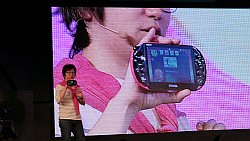 画像ギャラリー No.009のサムネイル画像 / ［TGS2013］悠木 碧さんと水橋かおりさんが魔女を撃破？　「劇場版 まどか☆マギカ The Battle Pentagram 始まりの発表会」レポート。12月19日に発売決定