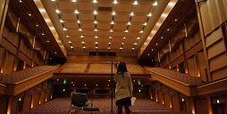 画像ギャラリー No.002のサムネイル画像 / 「DEEMO」のピアノ演奏会が10月6日に銀座のヤマハホールで開催決定。演奏者はピアノアレンジCDで編曲・演奏を担当した朝香智子さん