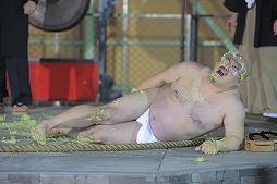 画像ギャラリー No.014のサムネイル画像 / 「魁!!男塾 〜日本よ、これが男である!〜」,お笑い芸人が過酷な試練に挑むスペシャル動画が27日公開