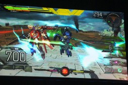 画像ギャラリー No.009のサムネイル画像 / 64チームが頂点を競う極限の戦い。「機動戦士ガンダムEXVS. MAXI BOOST」全国大会「PREMIUM DOGFIGHT 2015」決勝大会レポート