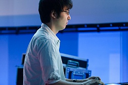 画像ギャラリー No.015のサムネイル画像 / 祝 アキラ参戦！ 数々の名勝負や人気声優達のトークショーが繰り広げられた「夏の電撃文庫 FIGHTING祭」フォトレポート