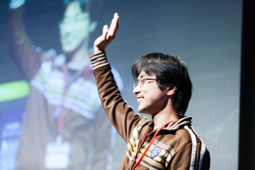 画像ギャラリー No.023のサムネイル画像 / セガ主催の格ゲーイベント「D-1 ULTIMATE CLIMAX BLADE」決勝大会フォトレポート。「ブレードアークス」「DOA5UA」「電撃FC」の頂点が決定