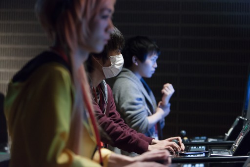 画像ギャラリー No.077のサムネイル画像 / セガ主催の格ゲーイベント「D-1 ULTIMATE CLIMAX BLADE」決勝大会フォトレポート。「ブレードアークス」「DOA5UA」「電撃FC」の頂点が決定