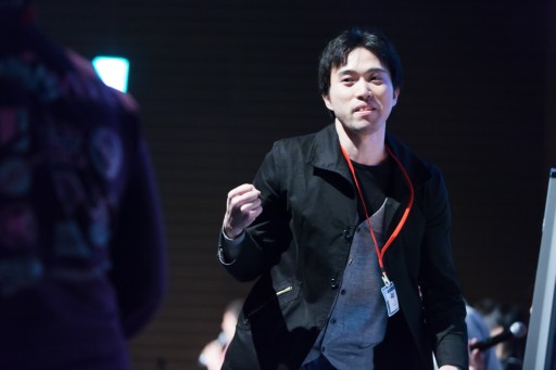 画像ギャラリー No.085のサムネイル画像 / セガ主催の格ゲーイベント「D-1 ULTIMATE CLIMAX BLADE」決勝大会フォトレポート。「ブレードアークス」「DOA5UA」「電撃FC」の頂点が決定