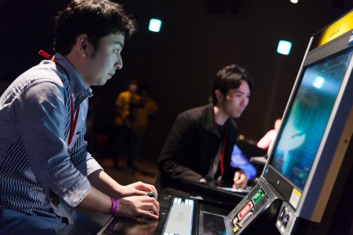 画像ギャラリー No.092のサムネイル画像 / セガ主催の格ゲーイベント「D-1 ULTIMATE CLIMAX BLADE」決勝大会フォトレポート。「ブレードアークス」「DOA5UA」「電撃FC」の頂点が決定