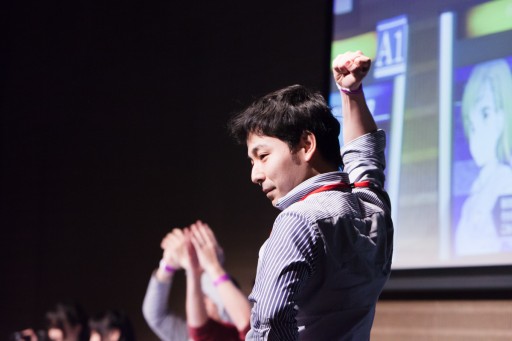 画像ギャラリー No.094のサムネイル画像 / セガ主催の格ゲーイベント「D-1 ULTIMATE CLIMAX BLADE」決勝大会フォトレポート。「ブレードアークス」「DOA5UA」「電撃FC」の頂点が決定
