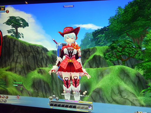 画像ギャラリー No.004のサムネイル画像 / ［TGS 2014］バトルと滑空が楽しい「Sky・Lore」。DMMゲームズブースのTGS特別バージョンでいろいろなスキルを試してみよう