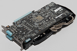 画像ギャラリー No.015のサムネイル画像 / ASUSのRadeon R9 280X&270Xカスタムモデルを試す。オリジナル基板とクロックアップ設定にはどれだけの価値があるか